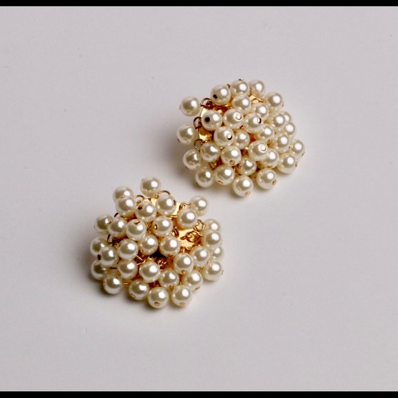 Lele Sadoughi Petite Cluster Earrings - Picture 4 of 6